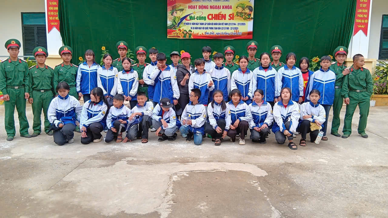 MỘT NGÀY LÀM CHIẾN SĨ TẠI TRUNG ĐOÀN 82 